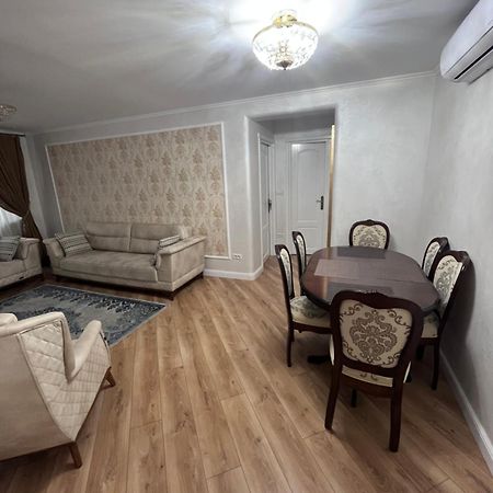 Apartament In Botoşani Exterior foto