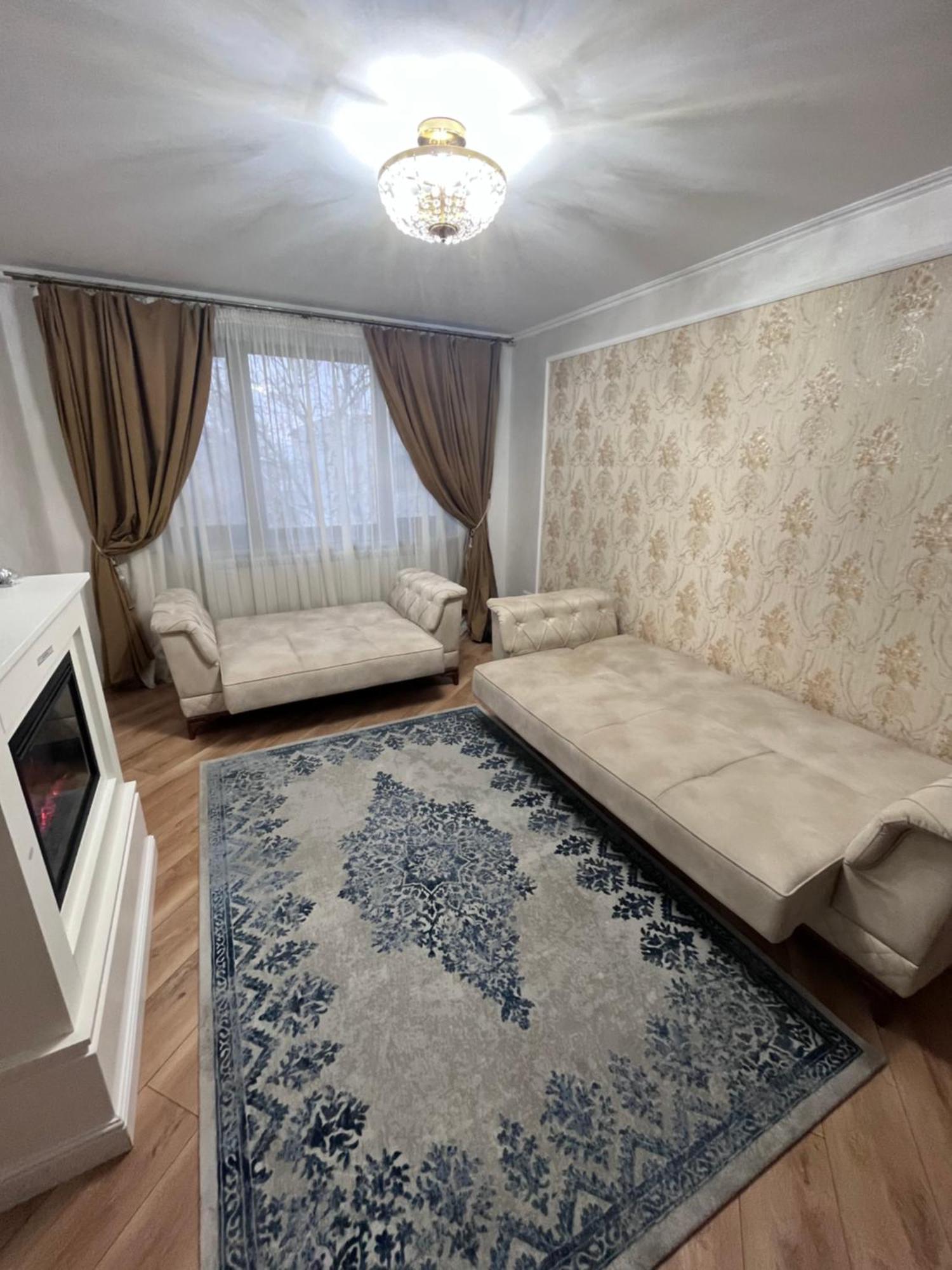 Apartament In Botoşani Exterior foto