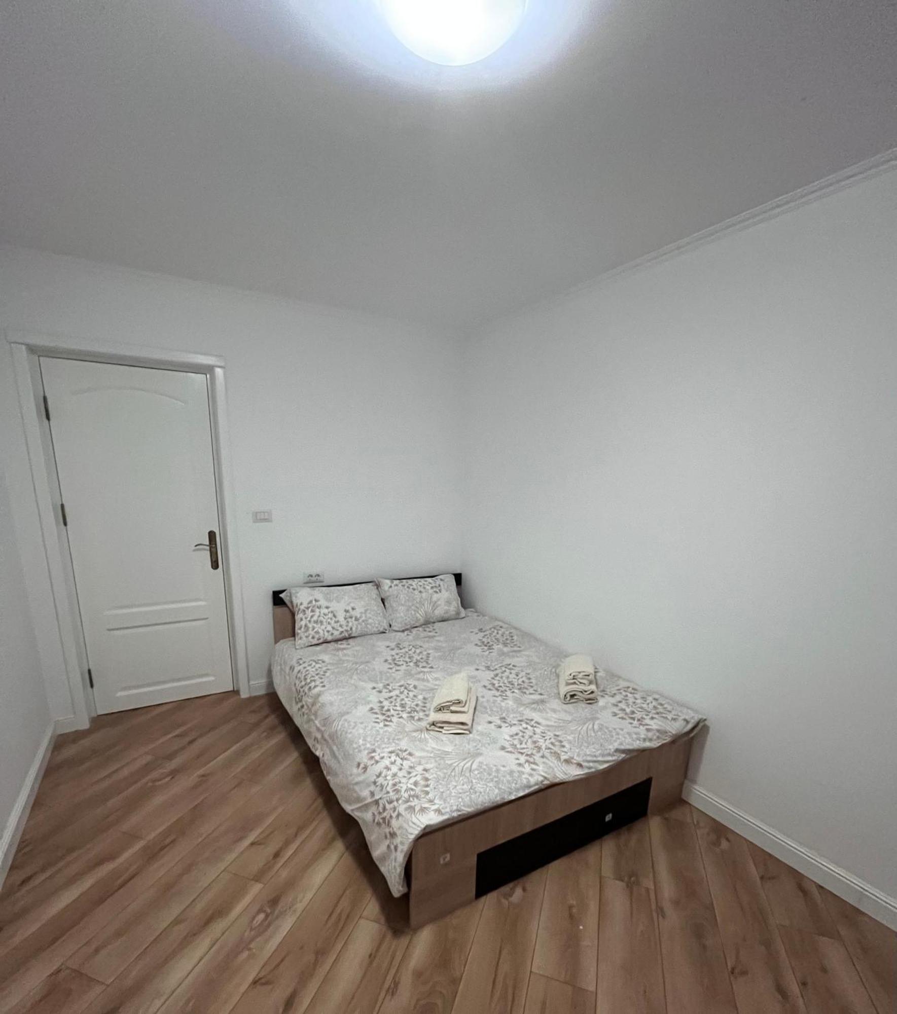 Apartament In Botoşani Exterior foto