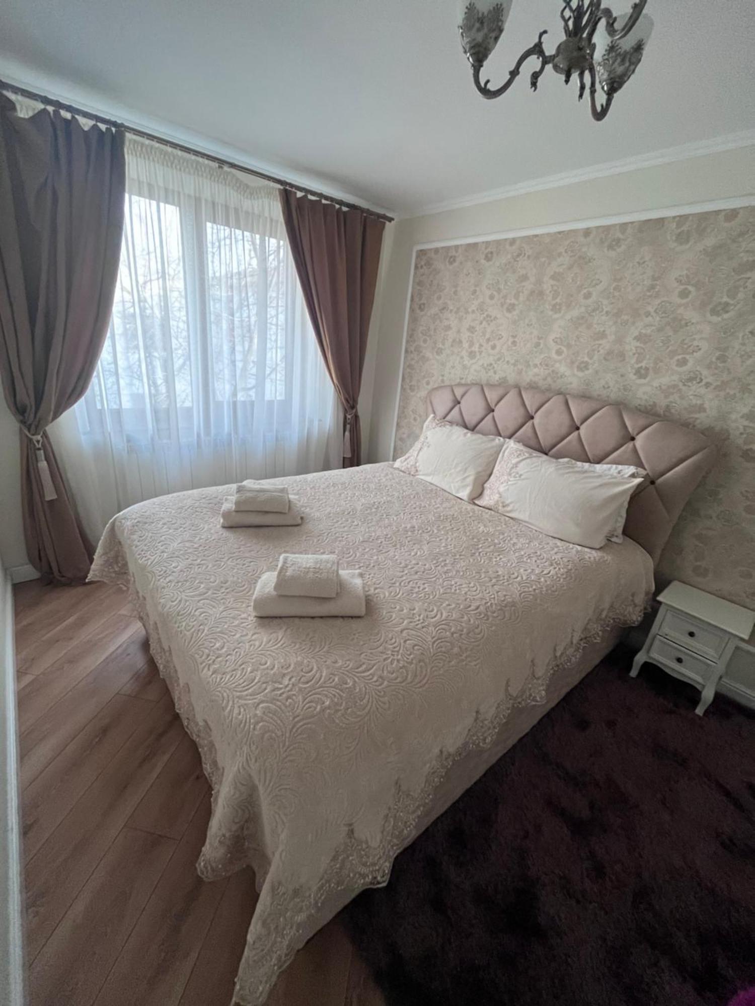 Apartament In Botoşani Exterior foto